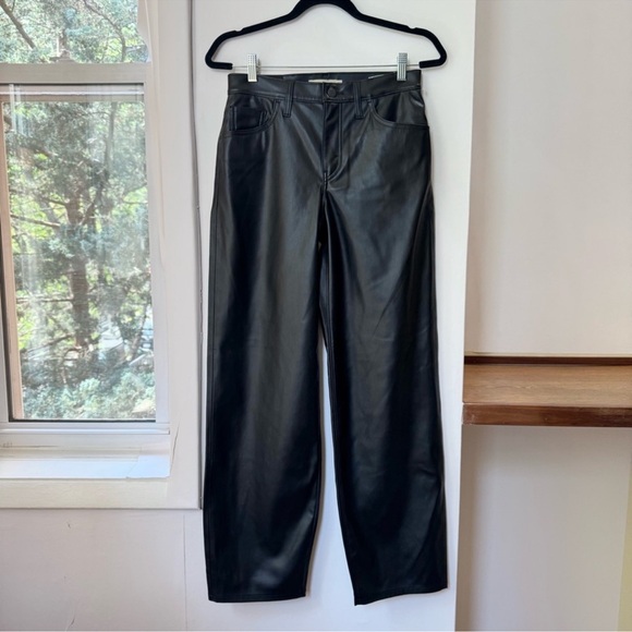 NWT Levi’s Baggy Dad Faux Leather Pants Wide Leg Black Mid Rise 26 - Picture 5 of 13